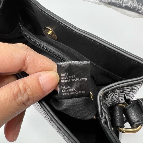 AOTA Elena Vegan Black Mock Croc Embossed Bucket Crossbody Bag Black NWT - Picture 13 of 16